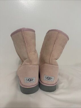 Pastel Pink Uggs - Size 9
